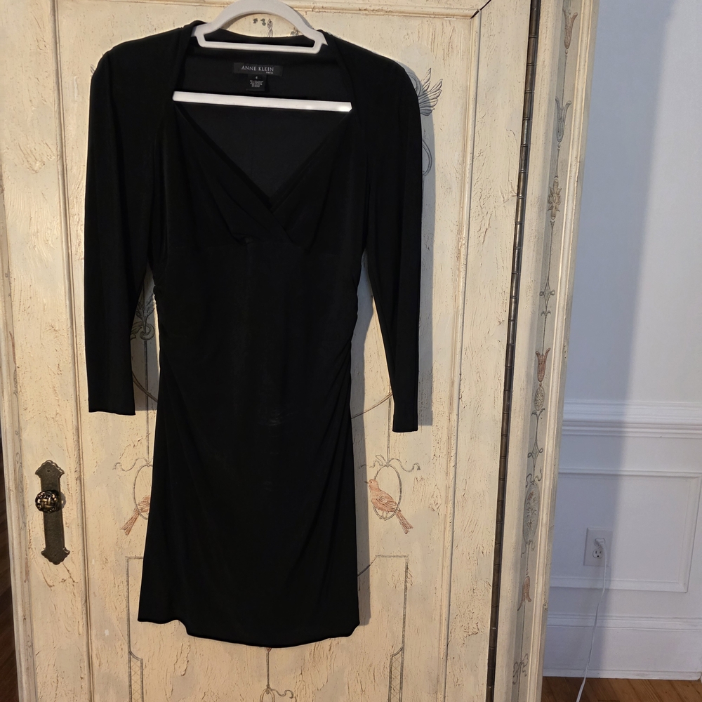 Anne Klein Sophisticated Black Long Sleeve Dress